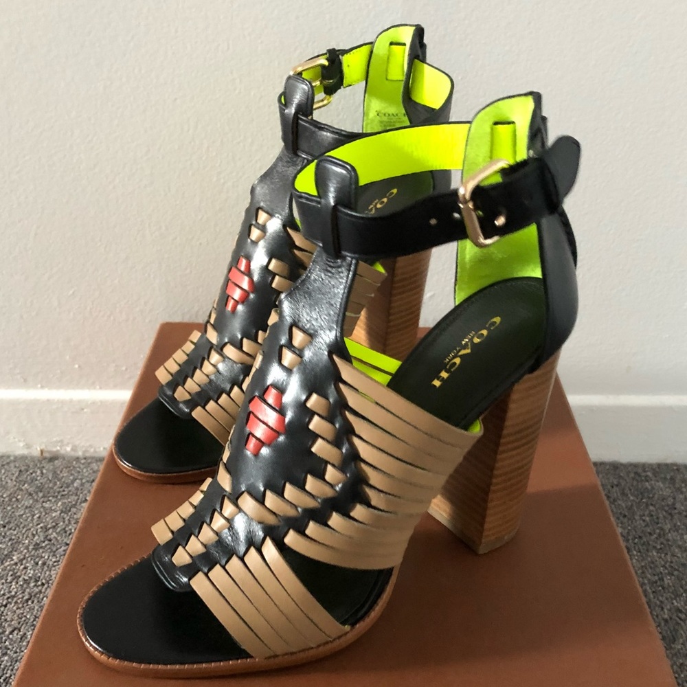 BNIB Coach Lorrie 8.5